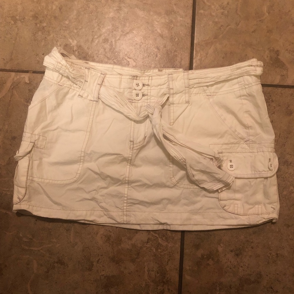 Aeropostale White Skirt